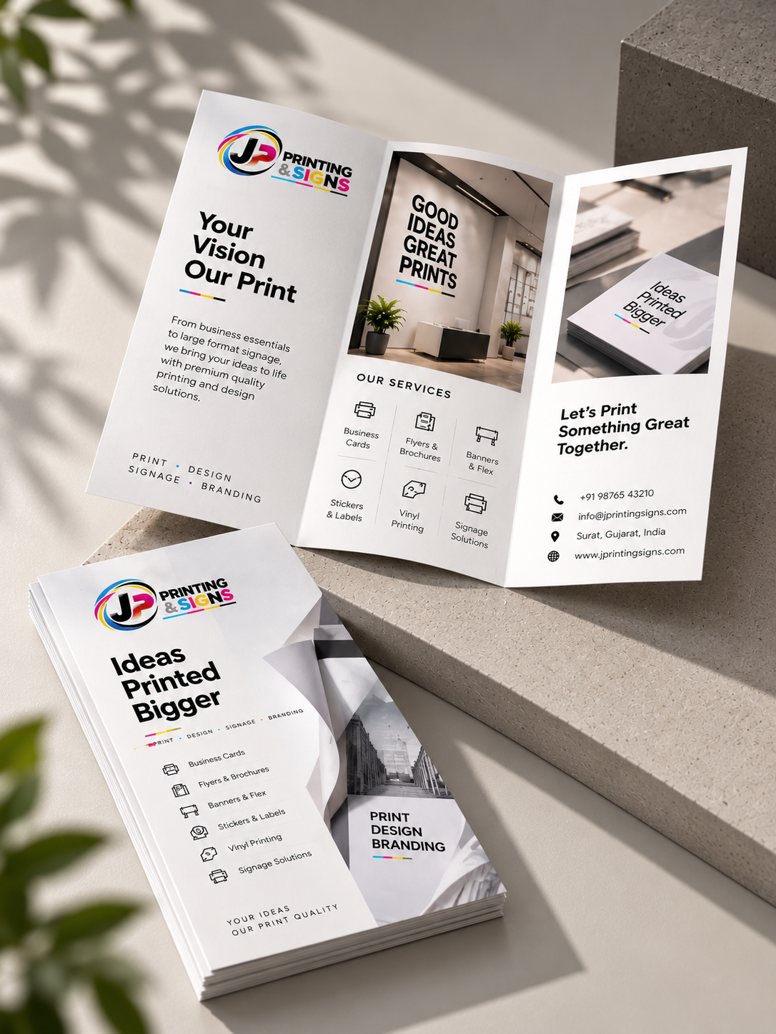 Flyers & Brochures